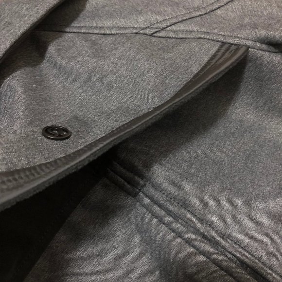 LULULEMON WOMEN'S PEA COAT JACKET GREY SIZE 4 NEW - Picture 8 of 8